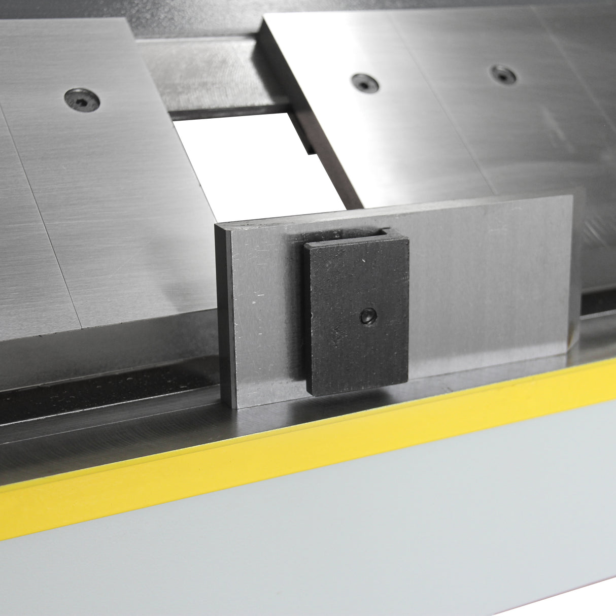 BOKA BP-1650 sheet metal bending machine, 1270mm folding machine sheet metal bending machine, segment folding machine 0-135° folding machine swivel bending machine 1270 x 1.5 mm bending capacity for mild steel