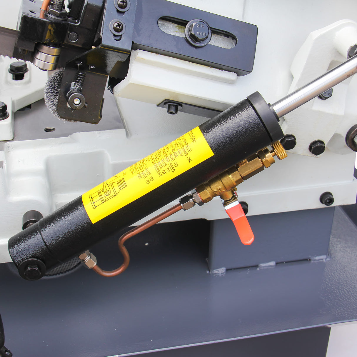 BOKA BS-912B metal band saw 230V 1.1kW with coolant system, 4 speeds, hydraulic cylinder, quick-release vice, miter cut up to 45°, mobile, robust for metal cutting