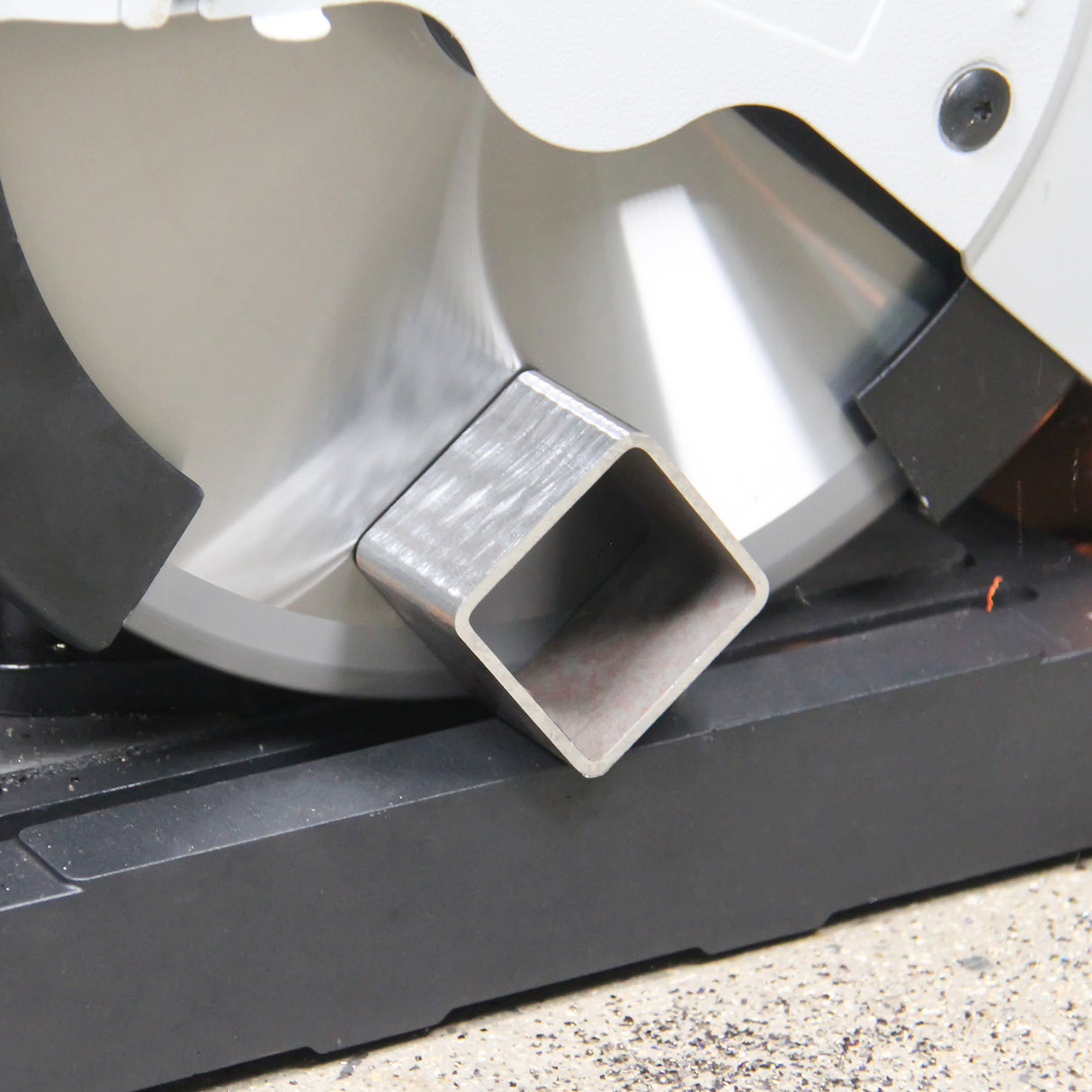 BOKA CHS-355 Metal Mitre Saw – 355 mm TCT cutting saw for dry metalworking