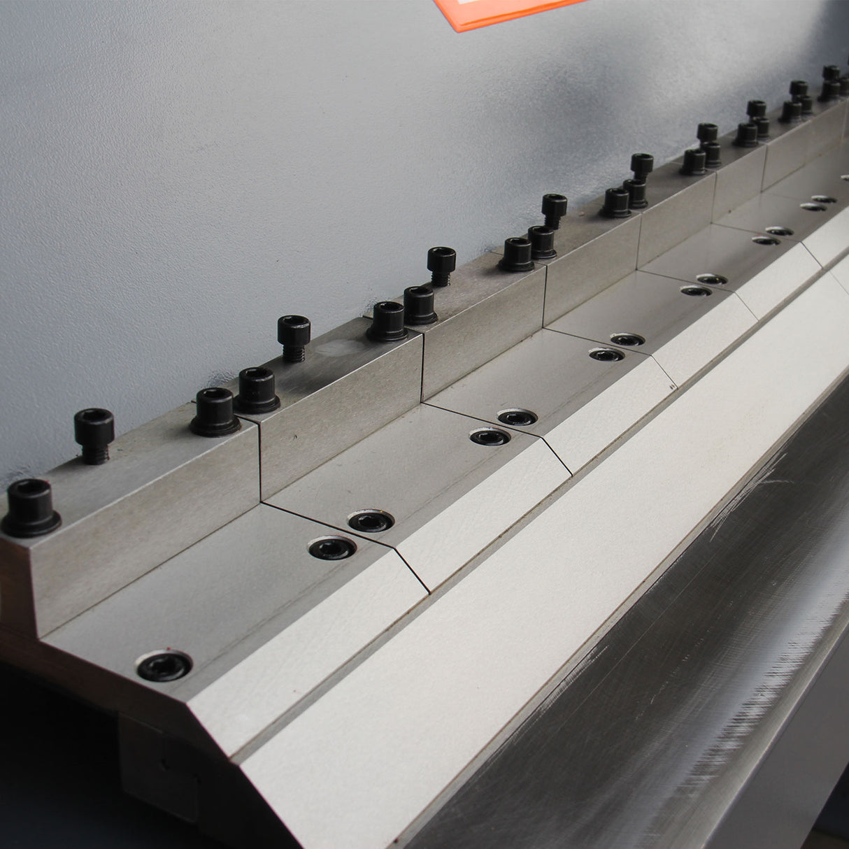 BOKA W2.5X1220 professional sheet metal bending machine, 1220mm x 2.5mm folding machine, manual folding machine for precise metal processing